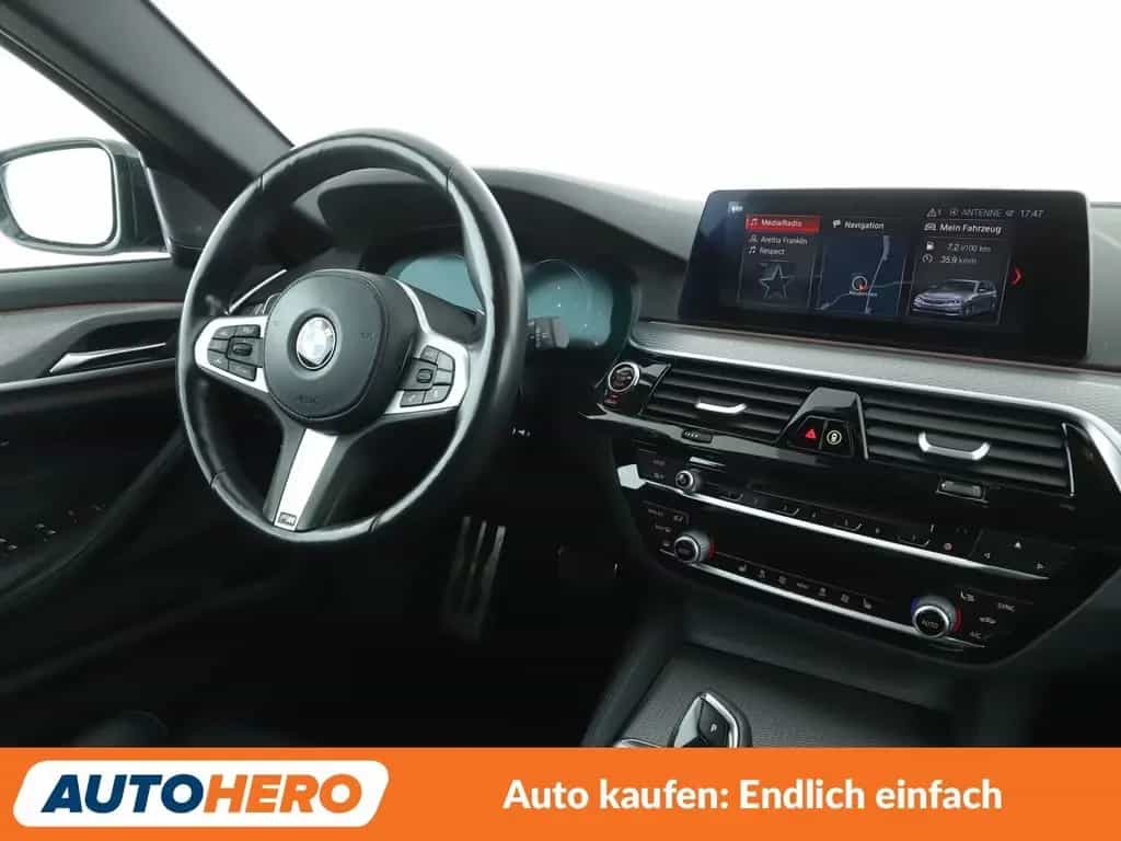 BMW 520 d M Sport Aut.*NAVI*LED*HUD*ACC*CAM*PDC*SHZ* 04/2019-photo-12