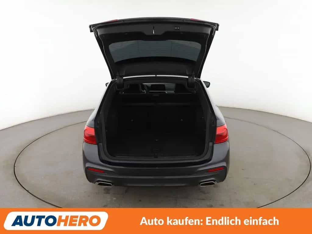 BMW 520 d M Sport Aut.*NAVI*LED*HUD*ACC*CAM*PDC*SHZ* 04/2019-photo-16