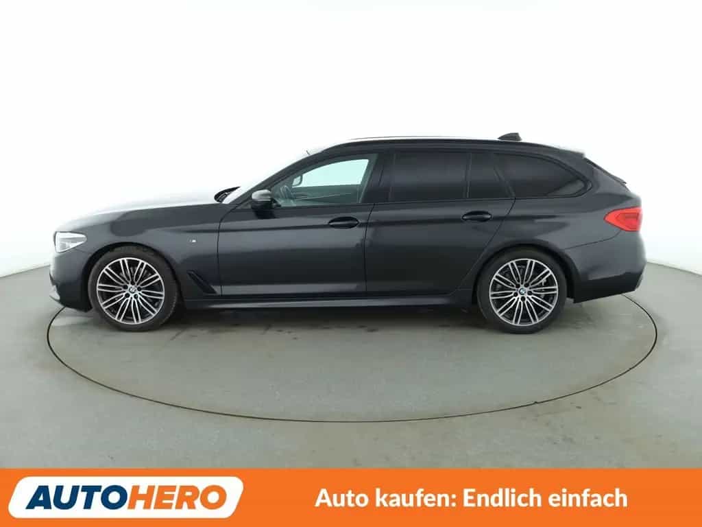 BMW 520 d M Sport Aut.*NAVI*LED*HUD*ACC*CAM*PDC*SHZ* 04/2019-photo-2