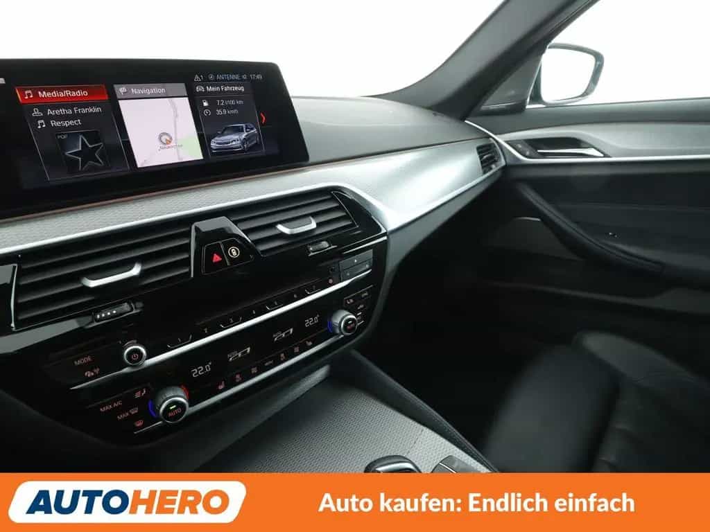 BMW 520 d M Sport Aut.*NAVI*LED*HUD*ACC*CAM*PDC*SHZ* 04/2019-photo-26