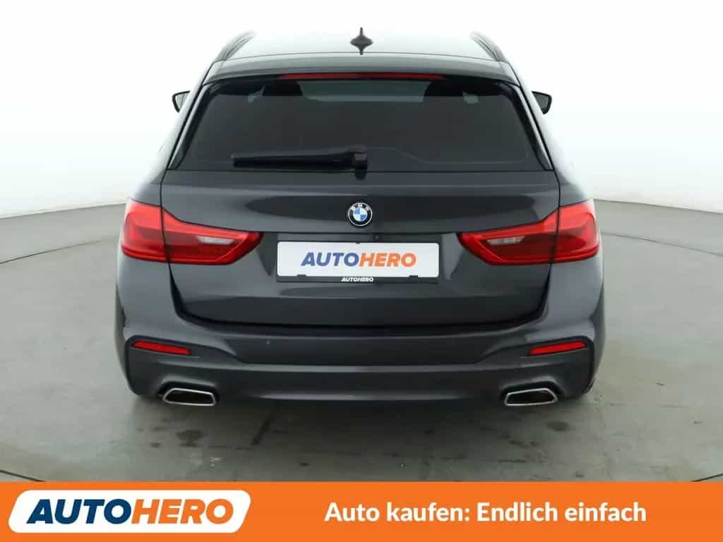 BMW 520 d M Sport Aut.*NAVI*LED*HUD*ACC*CAM*PDC*SHZ* 04/2019-photo-4