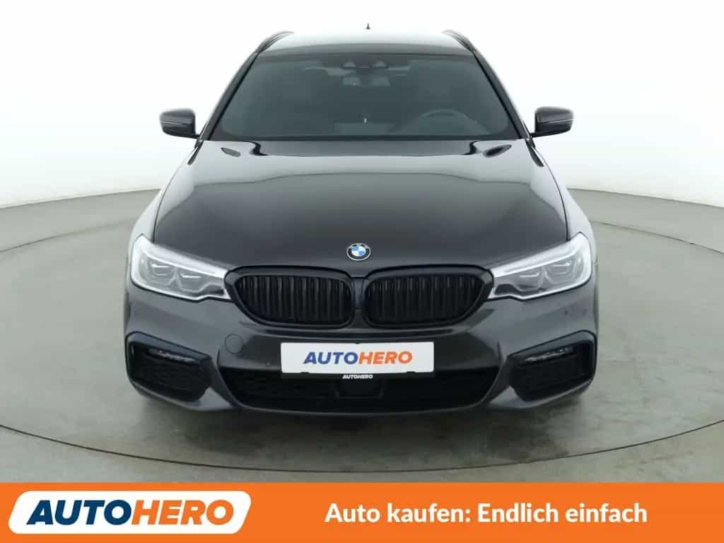 BMW 520 d M Sport Aut.*NAVI*LED*HUD*ACC*CAM*PDC*SHZ* 04/2019-photo-8
