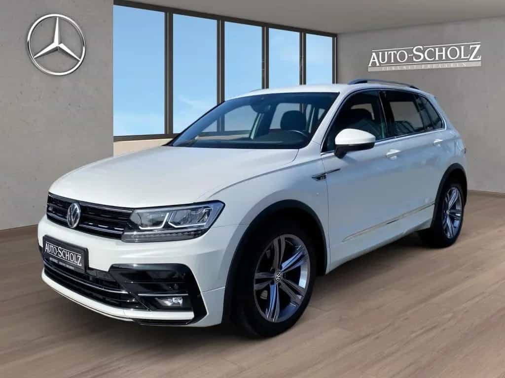 Volkswagen Tiguan R-LINE+APP CONNECT+LED+CARPLAY+PDC+NAVI++ 08/2018-photo-1