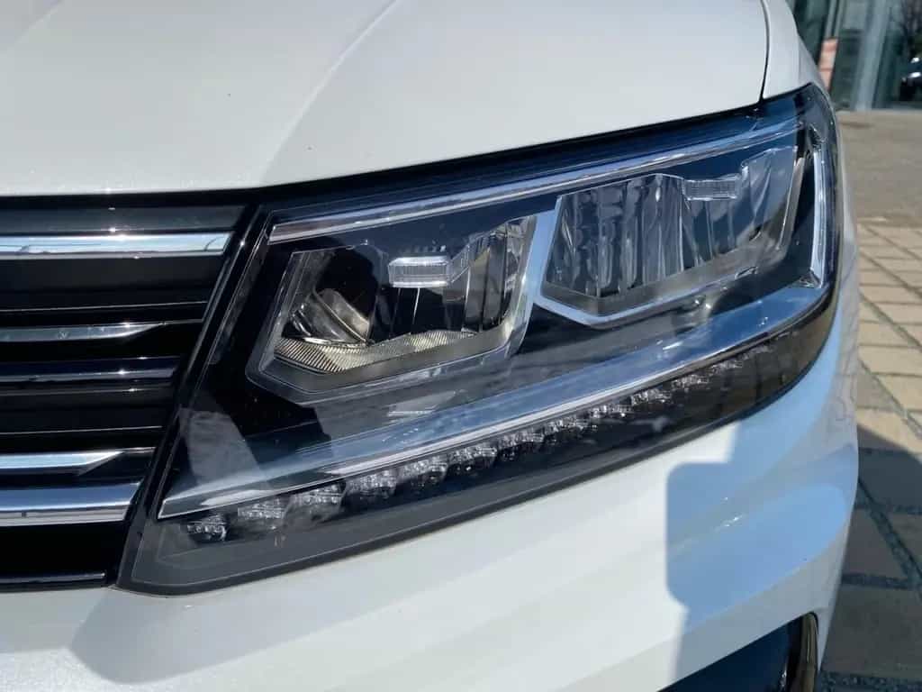 Volkswagen Tiguan R-LINE+APP CONNECT+LED+CARPLAY+PDC+NAVI++ 08/2018-photo-2