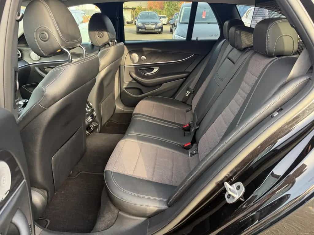 Mercedes-Benz E-Class 300 d T 9-G AMG Widescreen Burmester ILS DIST 08/2018-photo-14
