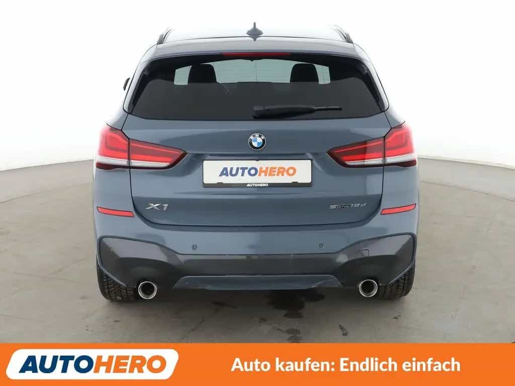 BMW X1 sDrive 18d M Sport Aut.*NAVI*LED*TEMPO*HUD* 01/2020-photo-4