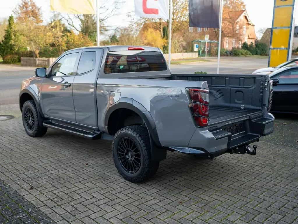 Isuzu D-Max Space Cab V-CROSS für Wohnkabine null-photo-2
