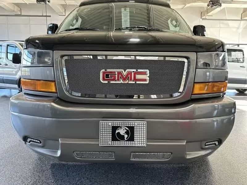 GMC Savana EXPLORER VAN 2024 Baujahr Exclusive 09/2024-photo-2
