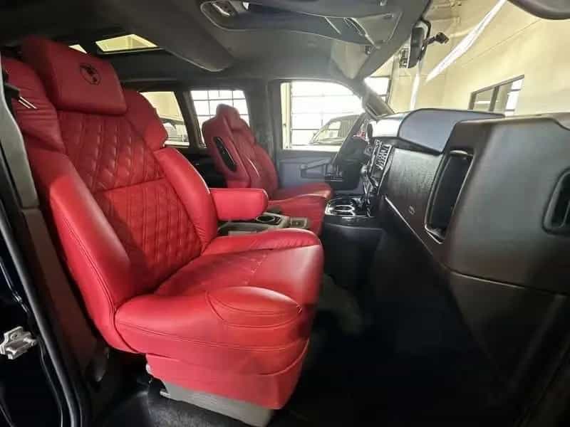 GMC Savana EXPLORER VAN 2024 Baujahr Exclusive 09/2024-photo-5