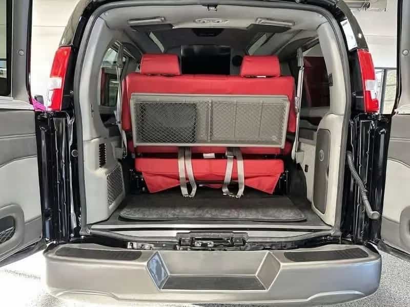 GMC Savana EXPLORER VAN 2024 Baujahr Exclusive 09/2024-photo-8