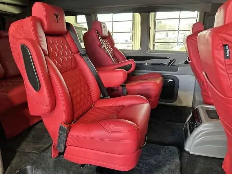 GMC Savana EXPLORER VAN 2024 Baujahr Exclusive 09/2024-photo-9