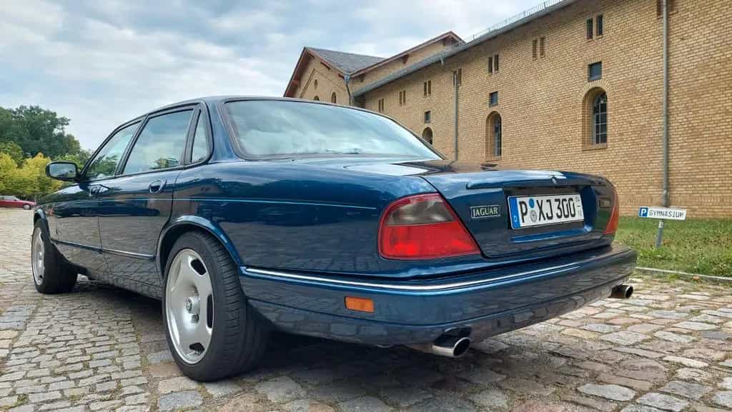 Jaguar XJR 4.0 XJR 06/1995-photo-2