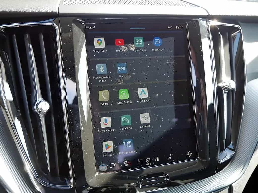 Volvo XC60 B4 AWD Plus Dark 10/2023-photo-27