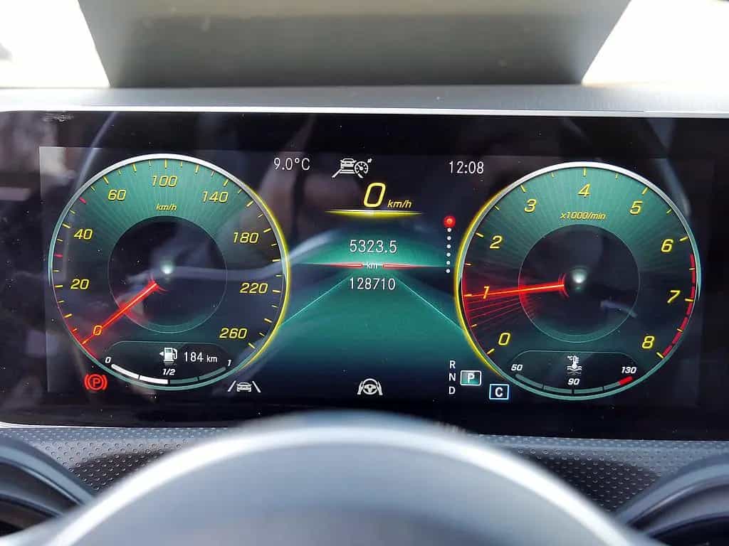 Mercedes-Benz A-Class 250 AMG Line 05/2020-photo-23