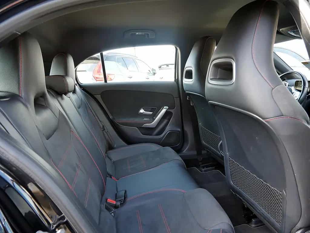 Mercedes-Benz A-Class 250 AMG Line 05/2020-photo-8