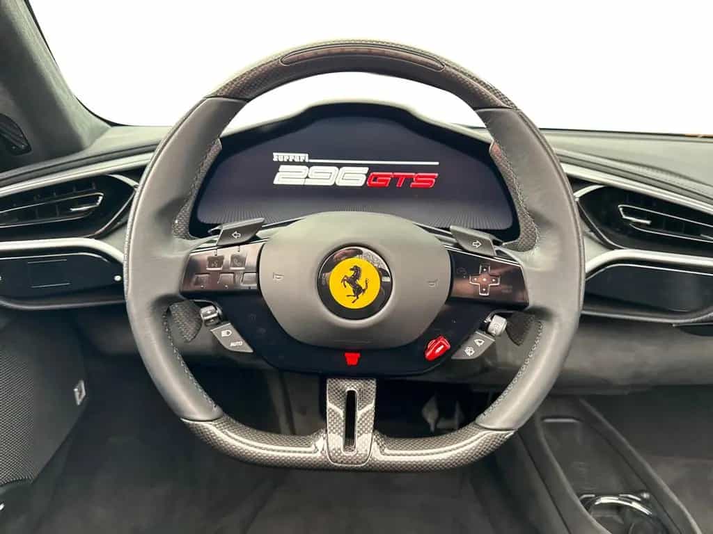 Ferrari 296 GTS *Embleme*Navi*PDC*Klima*Leder* 03/2025-photo-13