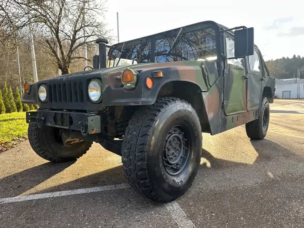 Hummer H1 Humvee 6,2L V8 Diesel/H-Zulassung/6.900 Miles 07/1987-photo-0