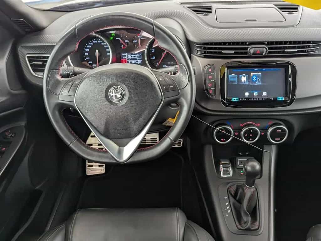 Alfa Romeo Giulietta 1,8 TBI 16V Veloce LEDER+BLUETOOTH+SHZ 08/2018-photo-16