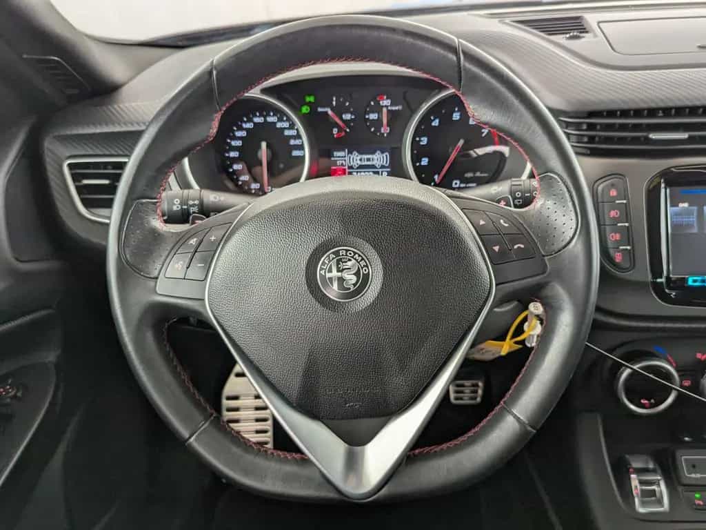 Alfa Romeo Giulietta 1,8 TBI 16V Veloce LEDER+BLUETOOTH+SHZ 08/2018-photo-17