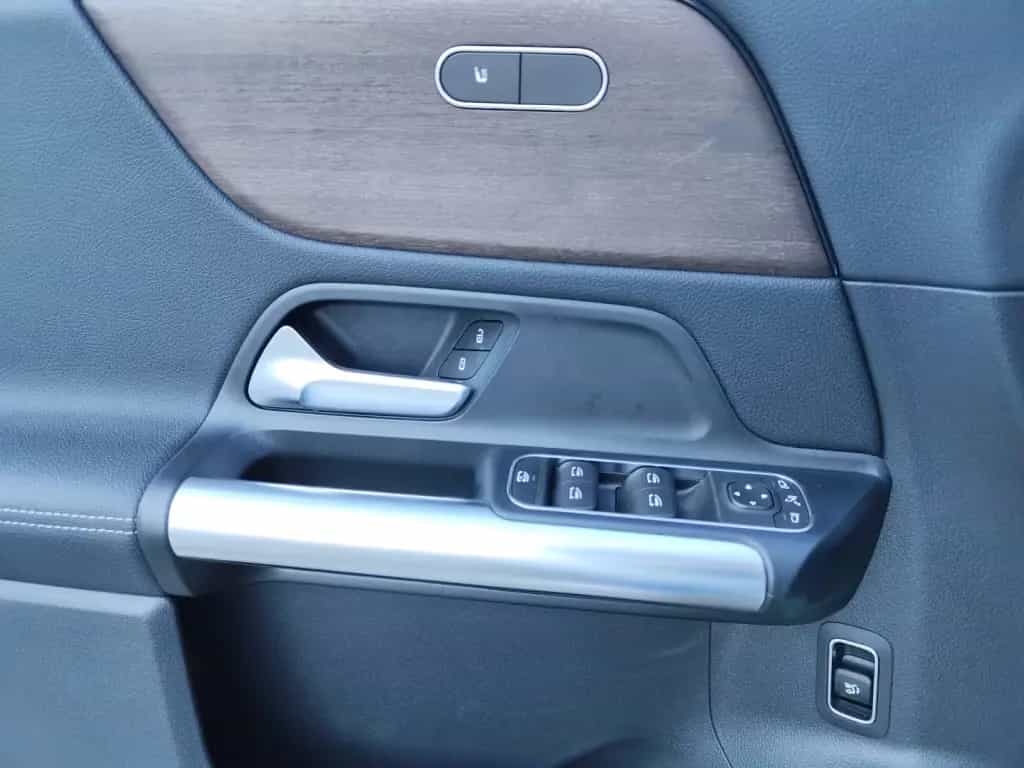 Mercedes-Benz GLA-Class 200 PROGRESSIVE|MBEAM|MBUX|SHZ|LED|PANO|NAVI 01/2021-photo-18