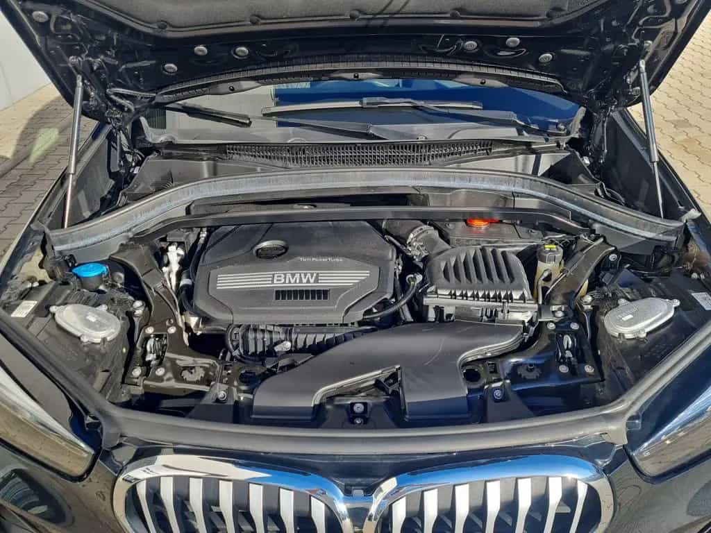 BMW X1 sDrive18i xLine LED Navi+ HuD AHK HiFi DKG 10/2020-photo-11