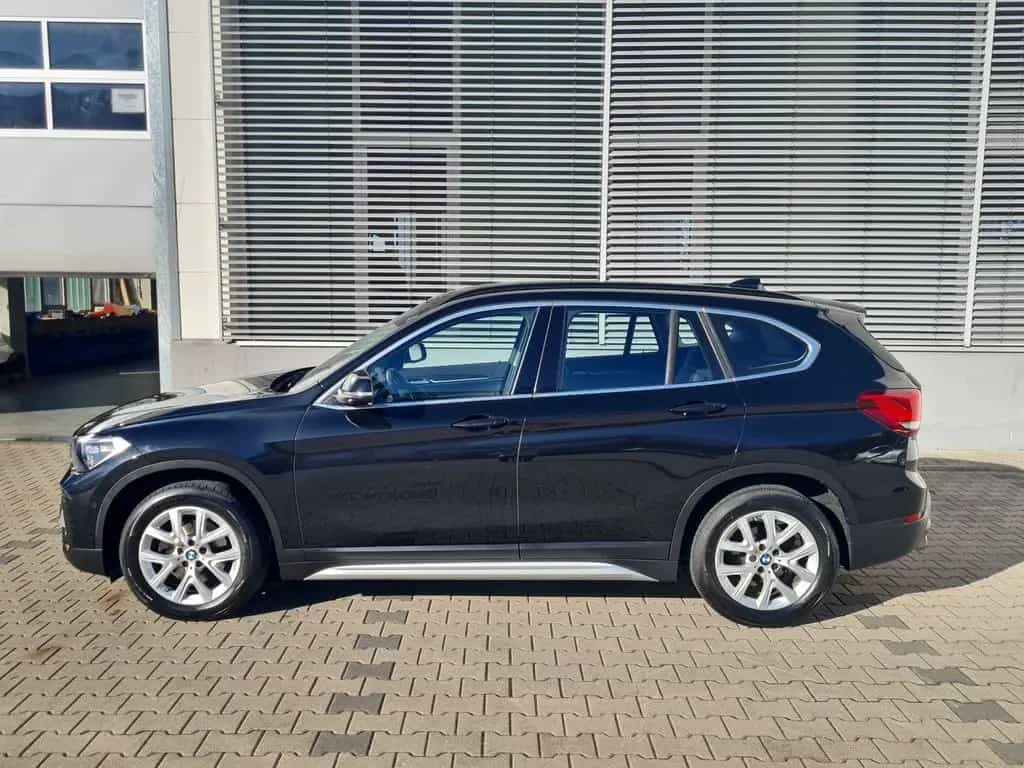 BMW X1 sDrive18i xLine LED Navi+ HuD AHK HiFi DKG 10/2020-photo-15