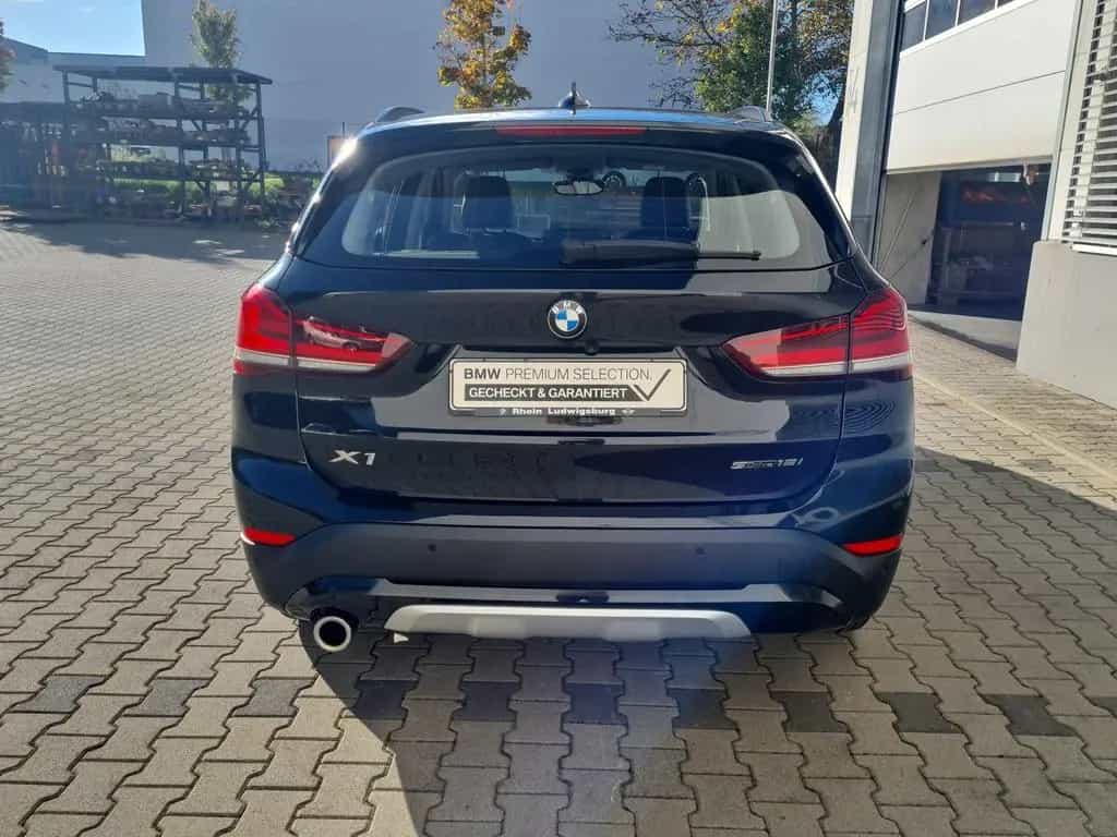BMW X1 sDrive18i xLine LED Navi+ HuD AHK HiFi DKG 10/2020-photo-4