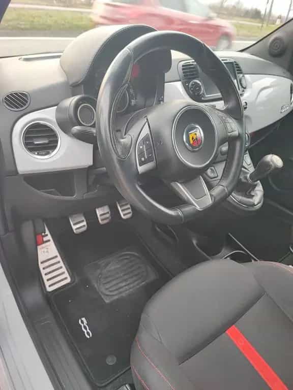 Abarth 500 1.4 Turbo T-Jet 01/2013-photo-14