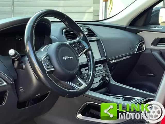 Jaguar F-Pace F-Pace 2.0 D 180 CV AWD aut. R-Sport 05/2016-photo-11