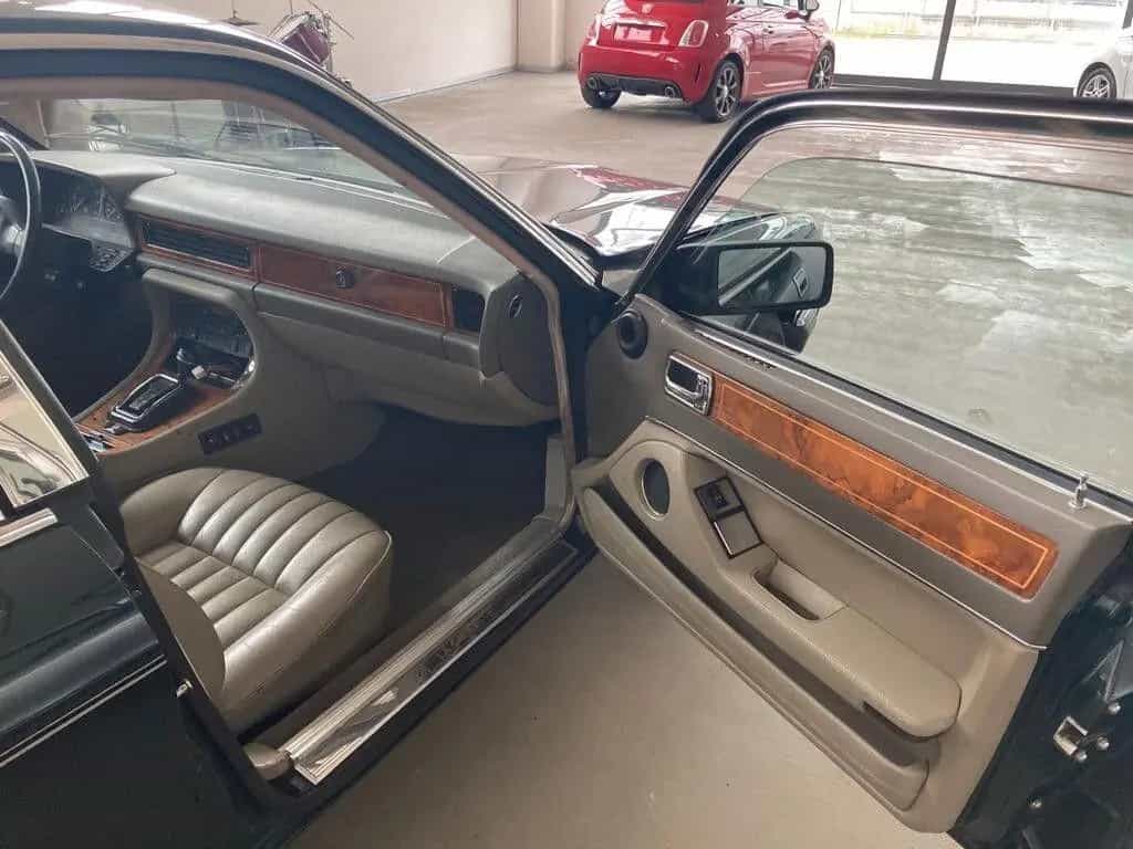 Jaguar XJ6 XJ 6 Sovereign 3.2 "Automatica" 10/1990-photo-8