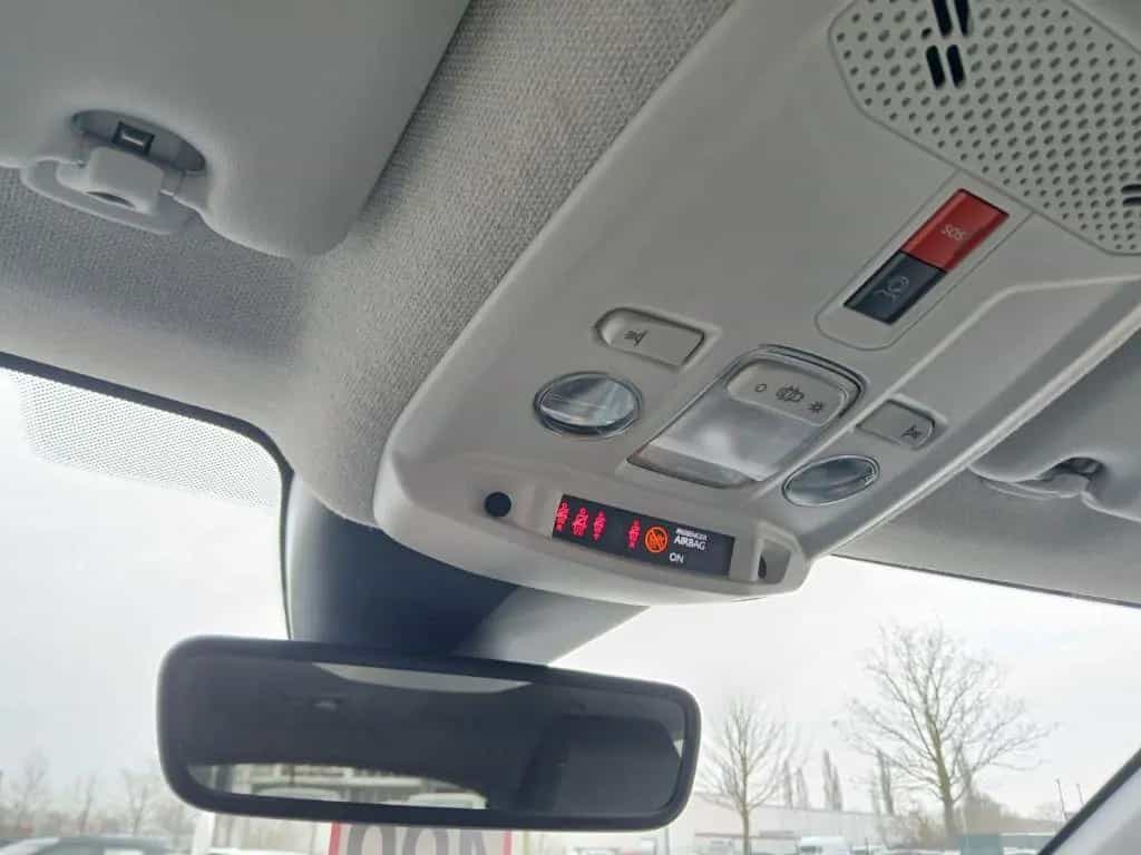 Citroën C4 Benzin 155 Automatik Shine *Winterpak*Nav*LED 10/2021-photo-29