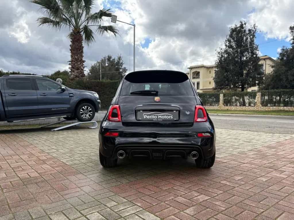 Abarth 595 1.4 Turbo T-Jet 165 CV 04/2023-photo-6