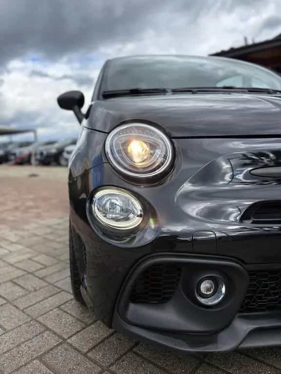 Abarth 595 1.4 Turbo T-Jet 165 CV 04/2023-photo-9
