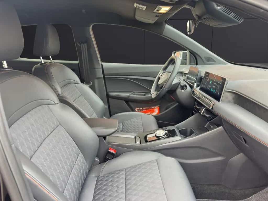 MG MG3 Hybrid+ Luxury 11/2024-photo-13