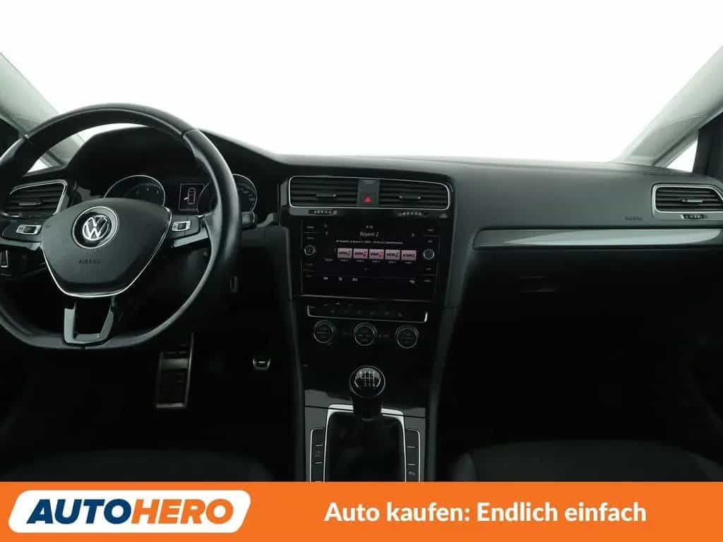 Volkswagen Golf VII 1.0 TSI Join *NAVI*PDC*SHZ*WINTER-PAKET 12/2018-photo-11