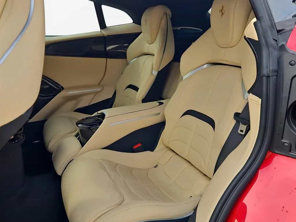 Ferrari Purosangue CARBON PANOROOF ROSSO MAGMA 11/2023-photo-20