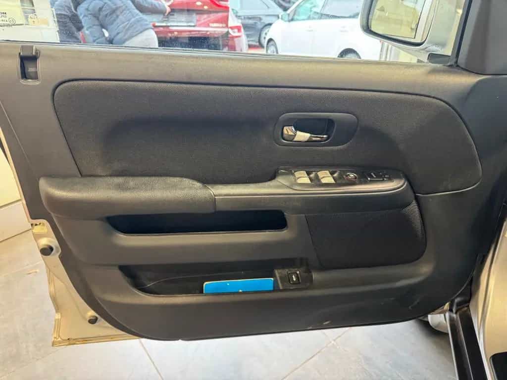 Honda CR-V ES | TÜV 10.2026 11/2005-photo-11