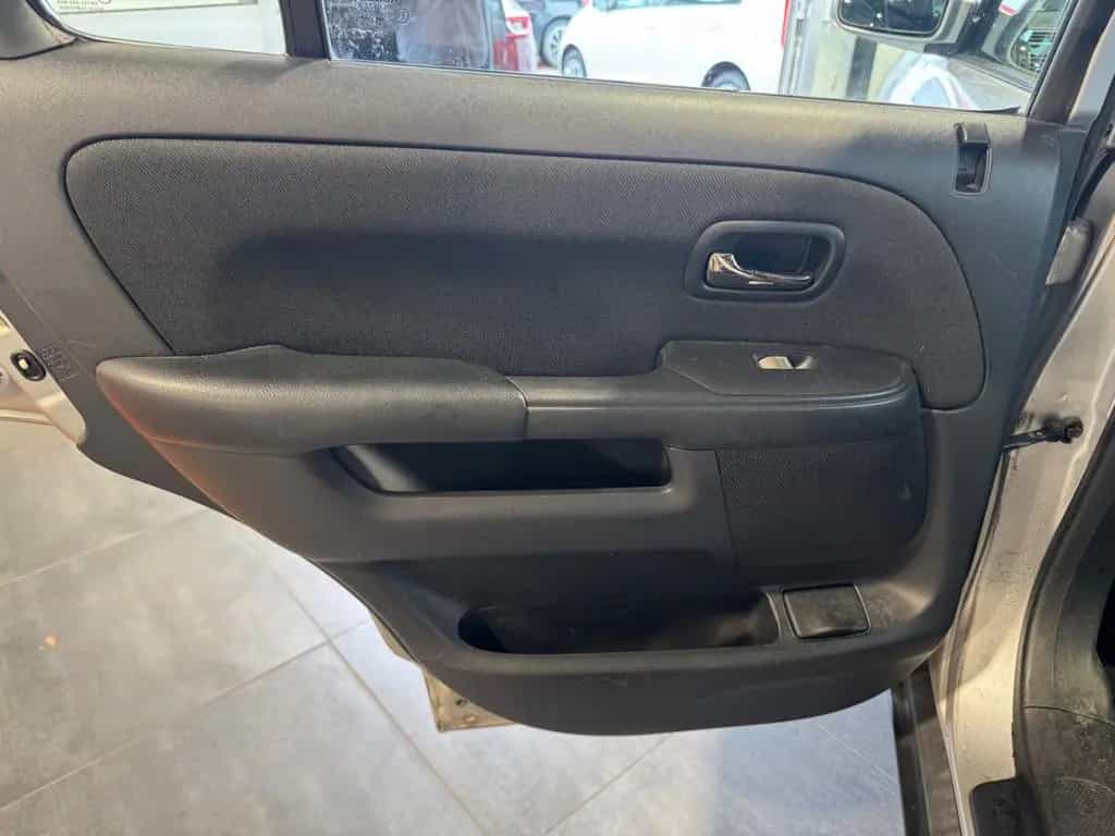 Honda CR-V ES | TÜV 10.2026 11/2005-photo-15