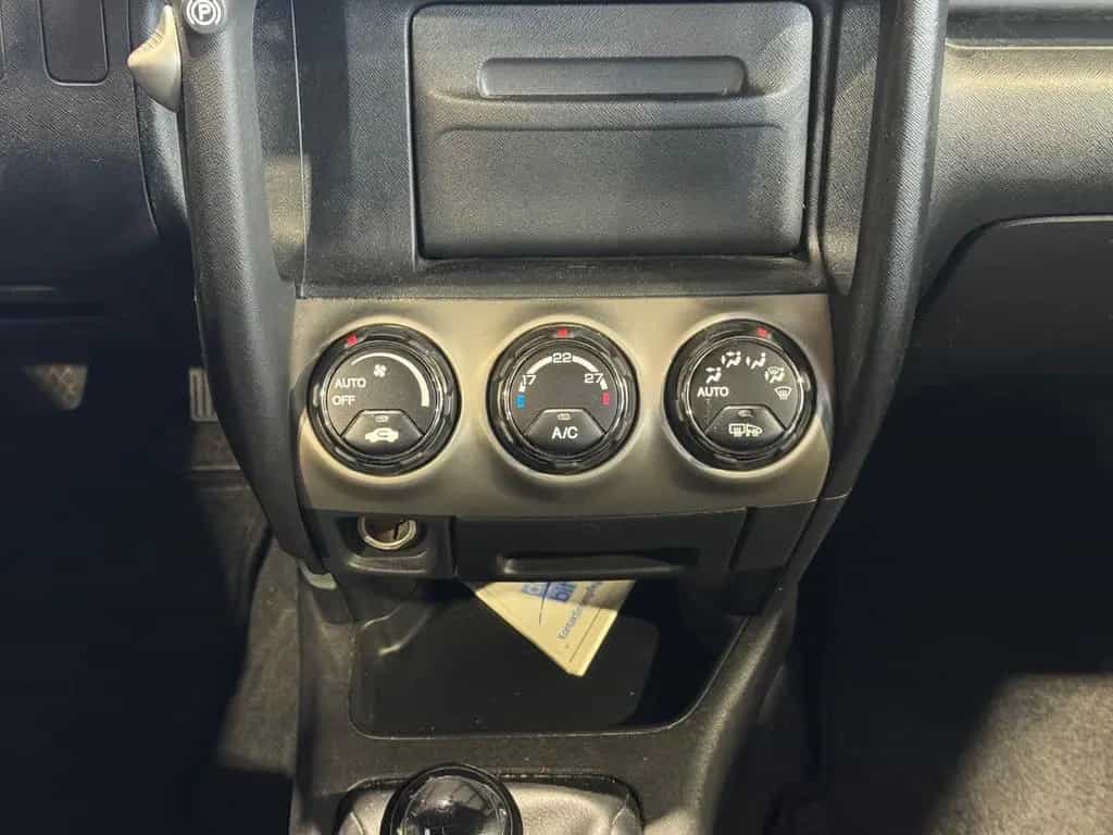 Honda CR-V ES | TÜV 10.2026 11/2005-photo-24