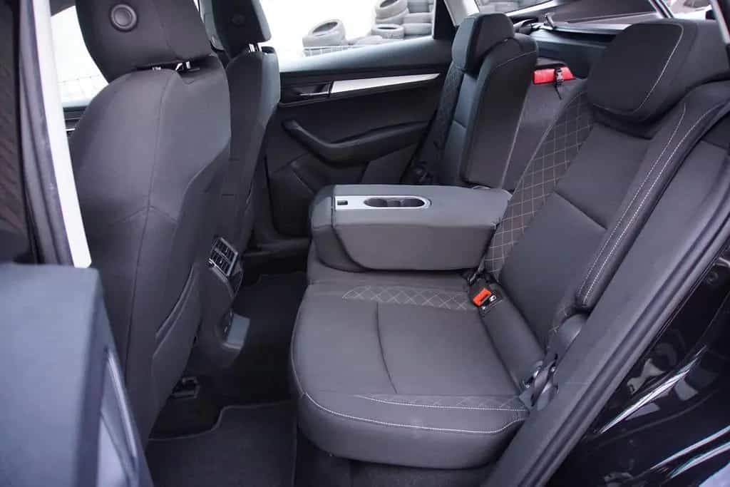 Skoda Karoq 1.0TSI DSG AHK Varioflex PDC SHZ 1 Hd. 03/2018-photo-17
