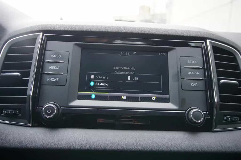 Skoda Karoq 1.0TSI DSG AHK Varioflex PDC SHZ 1 Hd. 03/2018-photo-8