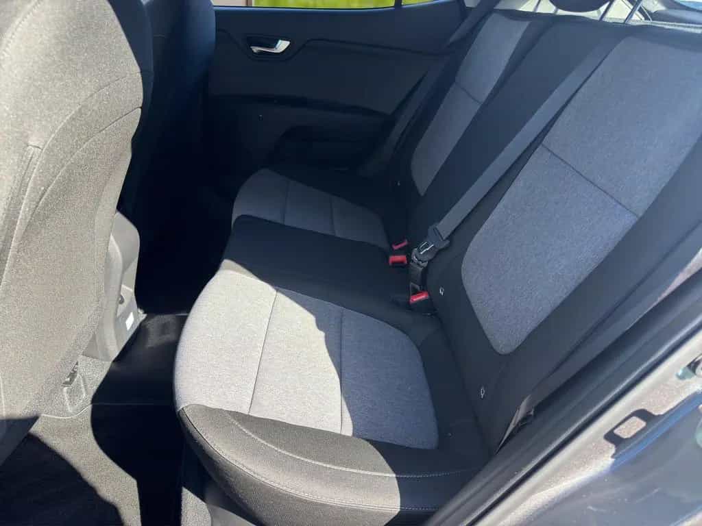 Kia Stonic 1.0 T-GDI 100 MT Vision 04/2026-photo-15