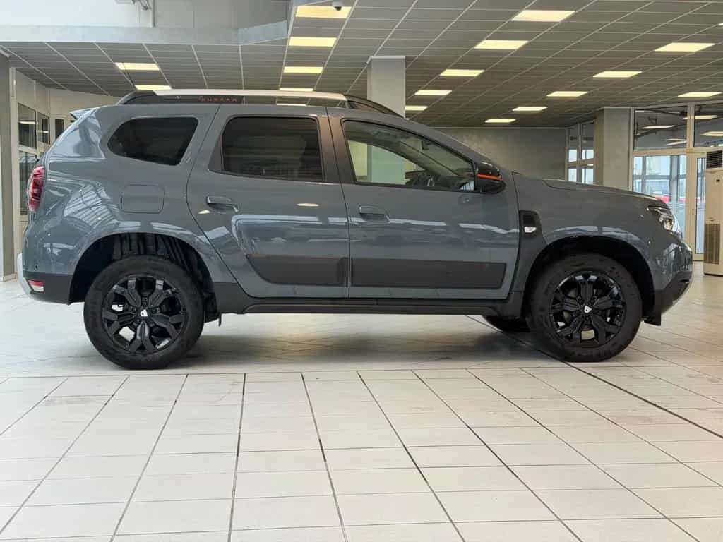 Dacia Duster Extreme TCe 130 Navi MultiView Sitzheiz. 09/2022-photo-1