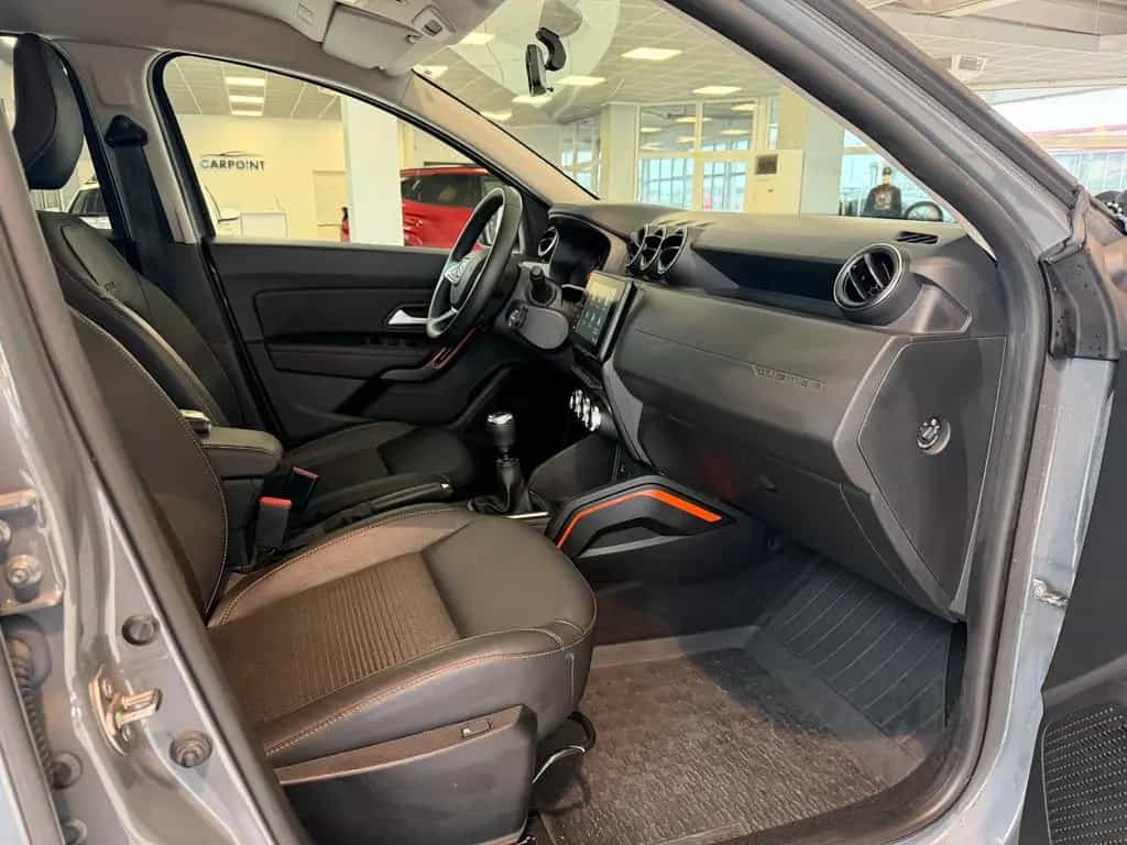 Dacia Duster Extreme TCe 130 Navi MultiView Sitzheiz. 09/2022-photo-19