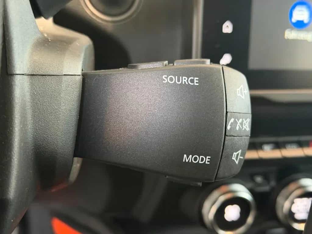 Dacia Duster Extreme TCe 130 Navi MultiView Sitzheiz. 09/2022-photo-32
