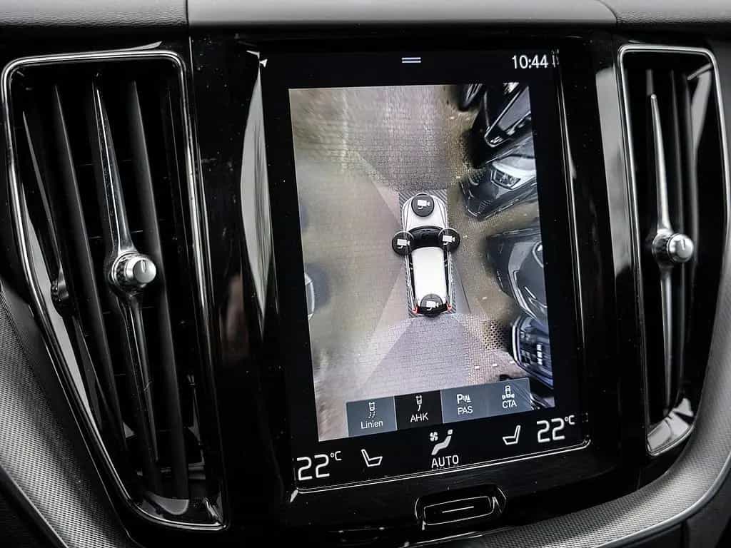 Volvo XC60 D4 R-Design AHK RÜCKFAHRKAMERA H/K 04/2019-photo-12