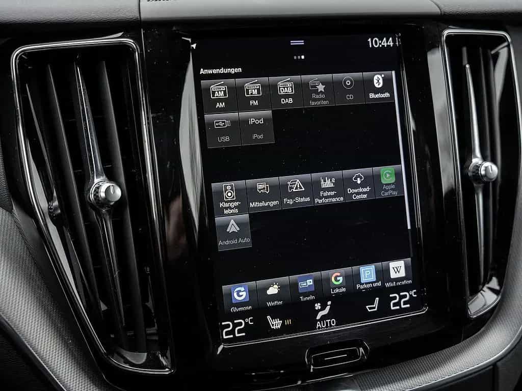 Volvo XC60 D4 R-Design AHK RÜCKFAHRKAMERA H/K 04/2019-photo-14