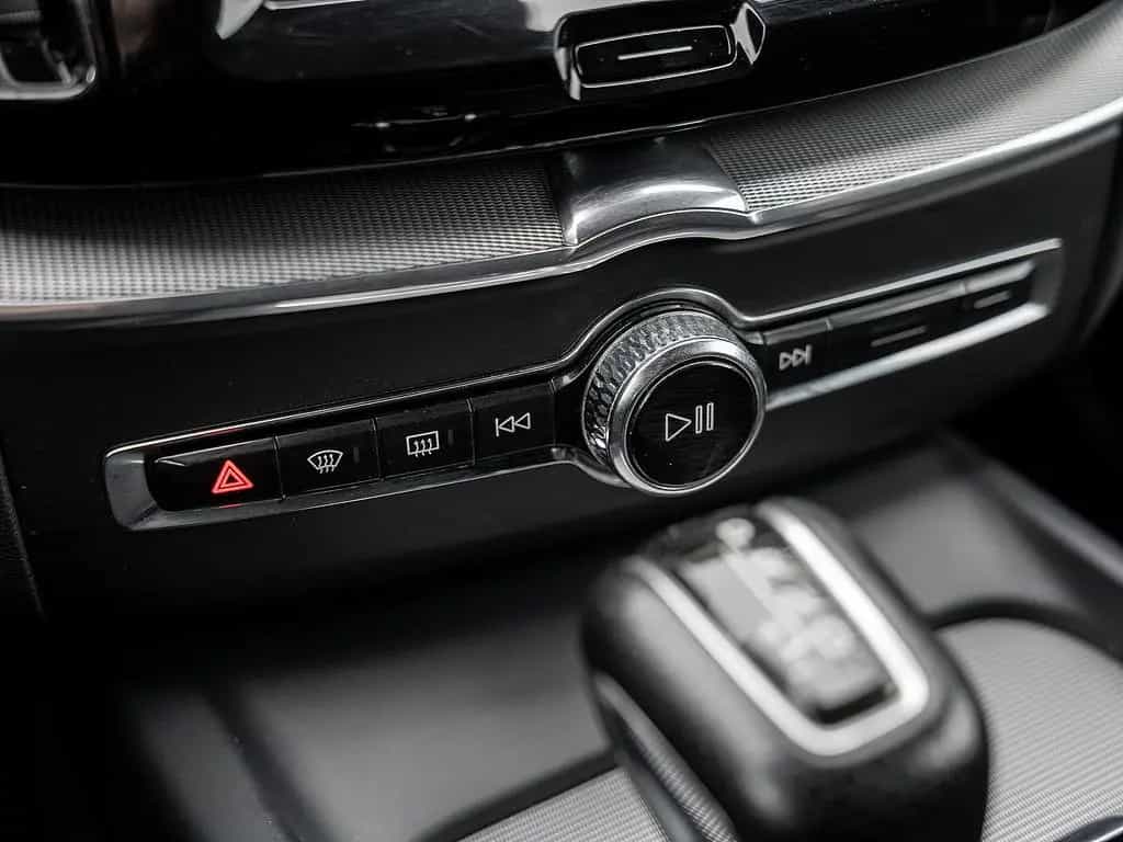 Volvo XC60 D4 R-Design AHK RÜCKFAHRKAMERA H/K 04/2019-photo-15