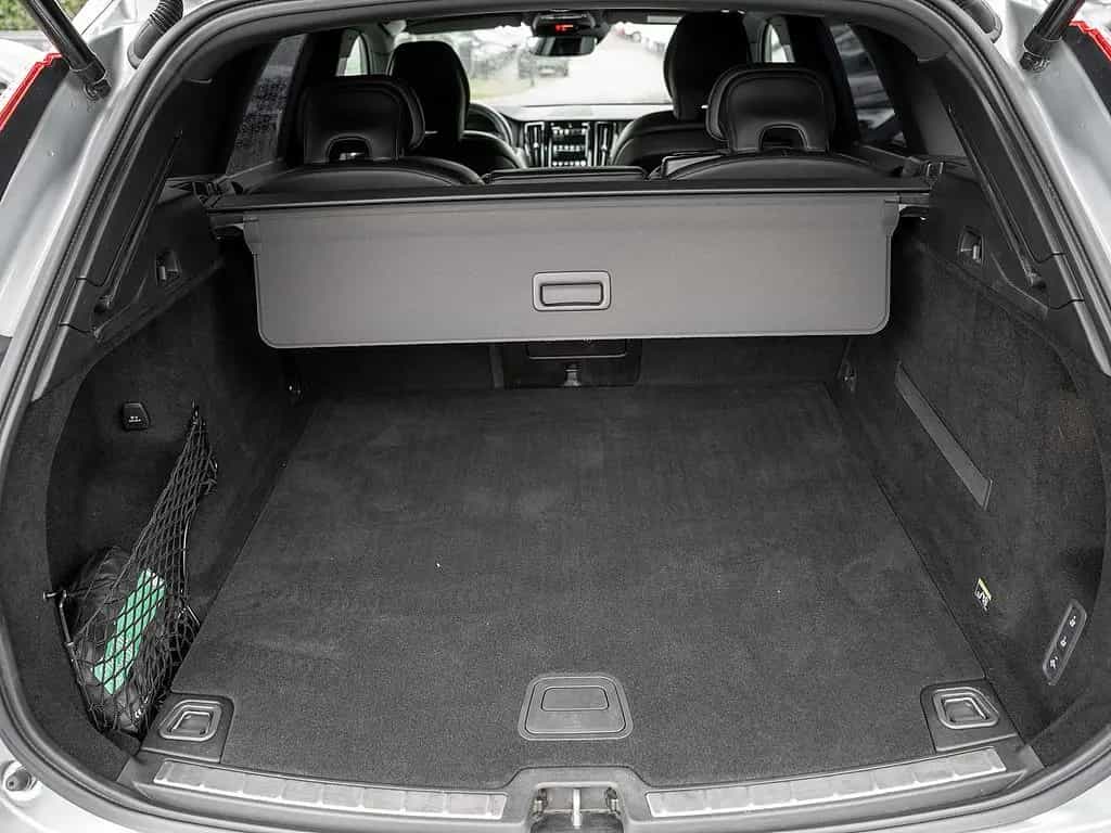 Volvo XC60 D4 R-Design AHK RÜCKFAHRKAMERA H/K 04/2019-photo-23