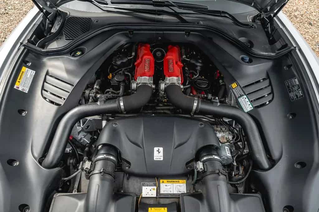 Ferrari California 3.9 V8 T Handling Speciale 02/2017-photo-14
